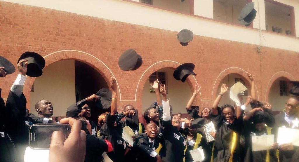 EcoPo een droom van een school DR Congo ANS Op 4 oktober 2010 openden de salesianen in de Democratische Republiek Congo de hogeschool voor administratie en economie in Lubumbashi (EcoPo - Lubumbashi).