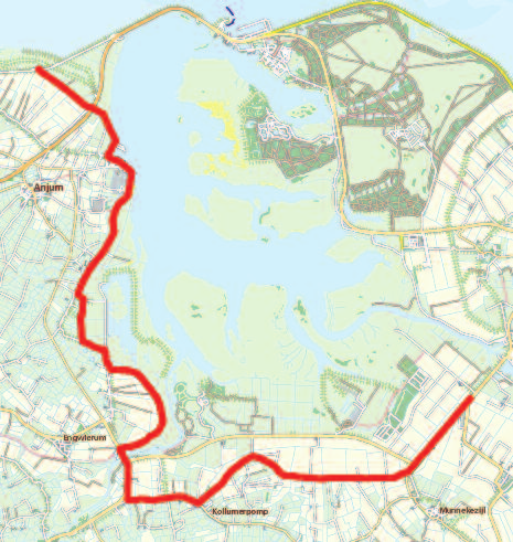 Afbeelding 3.8 Ligging Lauwersmeerdijk (rood), zie ook kaart 13 3.3.1 TOETSING EN MONITORING GEWENSTE PROVINCIALE RESULTATEN Uiterlijk in 2010 is de wijze van toetsing op veiligheid van de Lauwersmeerdijk vastgesteld door de provincie.