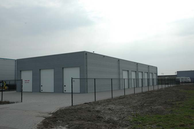 Objectinformatie Verkoopprijzen: - Van units van 50 m² is de prijs 44.900 excl. BTW vrij op naam - Van units van 35 m² is de prijs van een enkele unit 35.900 excl. BTW vrij op naam en van een dubbele unit (70 m²) 69.