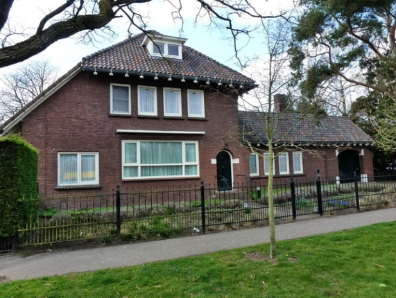 45, Eratozaal voorgevel,