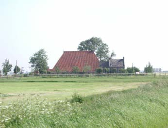 Bijzondere functies nemen een opvallende en dominante plaats in. Bebouwing respecteert aanwezige waardevolle beplantingspatronen. Stelp met gave hoofdvorm.