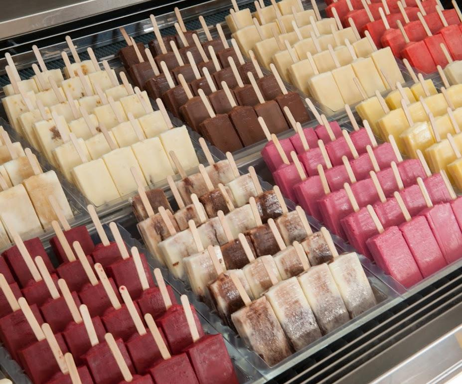 IJsmanschap is de eerste Popsicle Bar in Nederland Product In Amsterdam opende begin 2016 de eerste Popsicle Bar in Nederland, naam: Ijsmanschap.