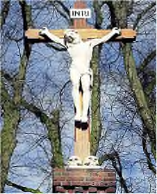 Op katholieke begraafplaatsen staat het kruis, soms zelfs letterlijk, in het centrum. Christus heeft de mens verlost door het kruis, waardoor het kruis het symbool werd voor het eeuwig leven.