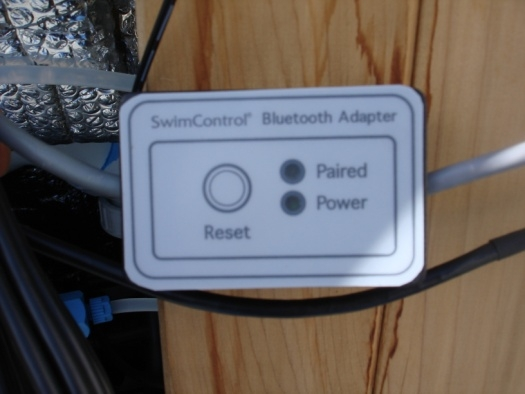 Bluetooth Module voor SwimControl LEDmonitor + software Op de SwimControl LED monitor kan optioneel een Bluetooth module aangesloten worden waardoor communicatie van