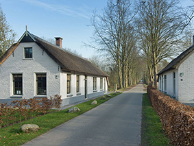 Musea van provinciaal belang Wij houden het principe van Musea van provinciaal belang in stand, aan de oorspronkelijke vier voegen we het Koloniecentrum in Frederiksoord toe.