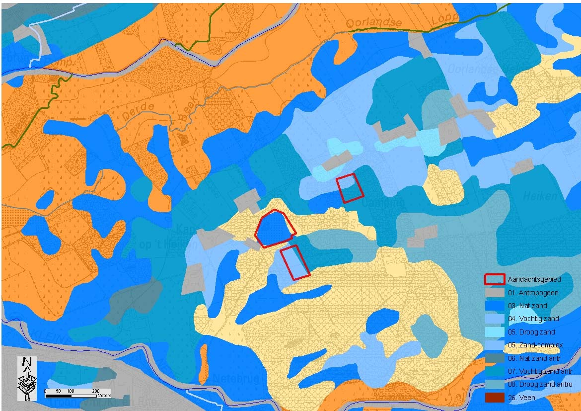 DHM: Figuur 6 situeert het aandachtsgebied op het digitaal hoogtemodel. Zoals reeds meermaals aangegeven bevindt het aandachtsgebied zich op het interfluvium tussen 2 belangrijke waterlopen.