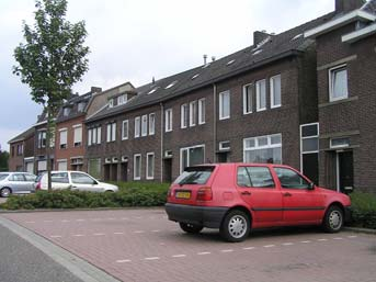 Impressie Kloosterstraat Rolduckerweg De uitloper langs de Rolduckerweg ligt ten oosten van het centrumgebied van Simpelveld en