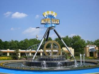 Zelfstandig en Krachtig Zondag 31 mei Moviepark Een dag vol spanning en plezier. We gaan naar Moviepark in Duitsland.