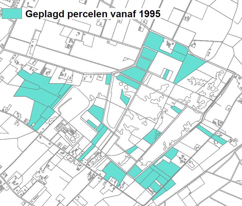 Figuur 3.9 Geplagde percelen in De Bruuk vanaf1995. 3.1.4 Oppervlakte- en grondwatersysteem Oppervlaktewatersysteem In figuur 3.
