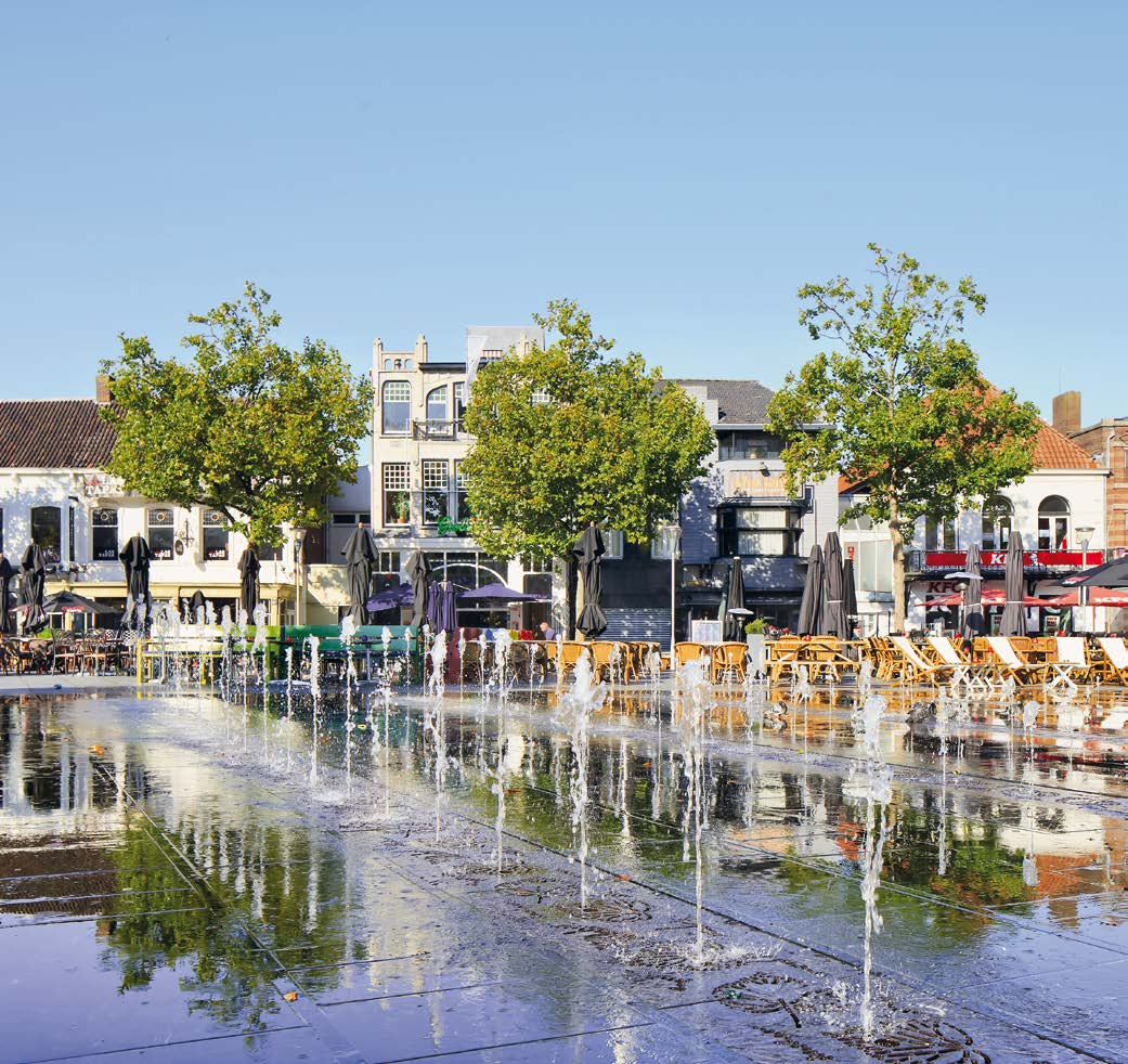 en karakteristieke eigenschappen. Daarbij zijn er legio Ook in het centrum van Tilburg is de transformatie mogelijkheden om te studeren, te winkelen en uit te goed zichtbaar.