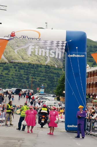 leven Alpe d HuZes Alpe d HuZes is een actie waarbij fietsers gesponsord de legendarische Alpe d Huez beklimmen. De opbrengst van deze actie is bestemd voor de strijd tegen kanker.