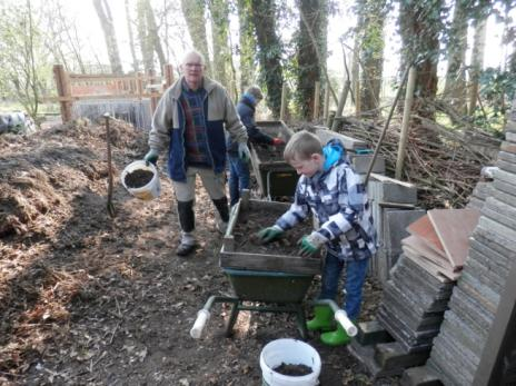 14 mei Groot Scholtenhagen De bomen wandeling in Park Scholtenhagen was weer een geslaagde activiteit.