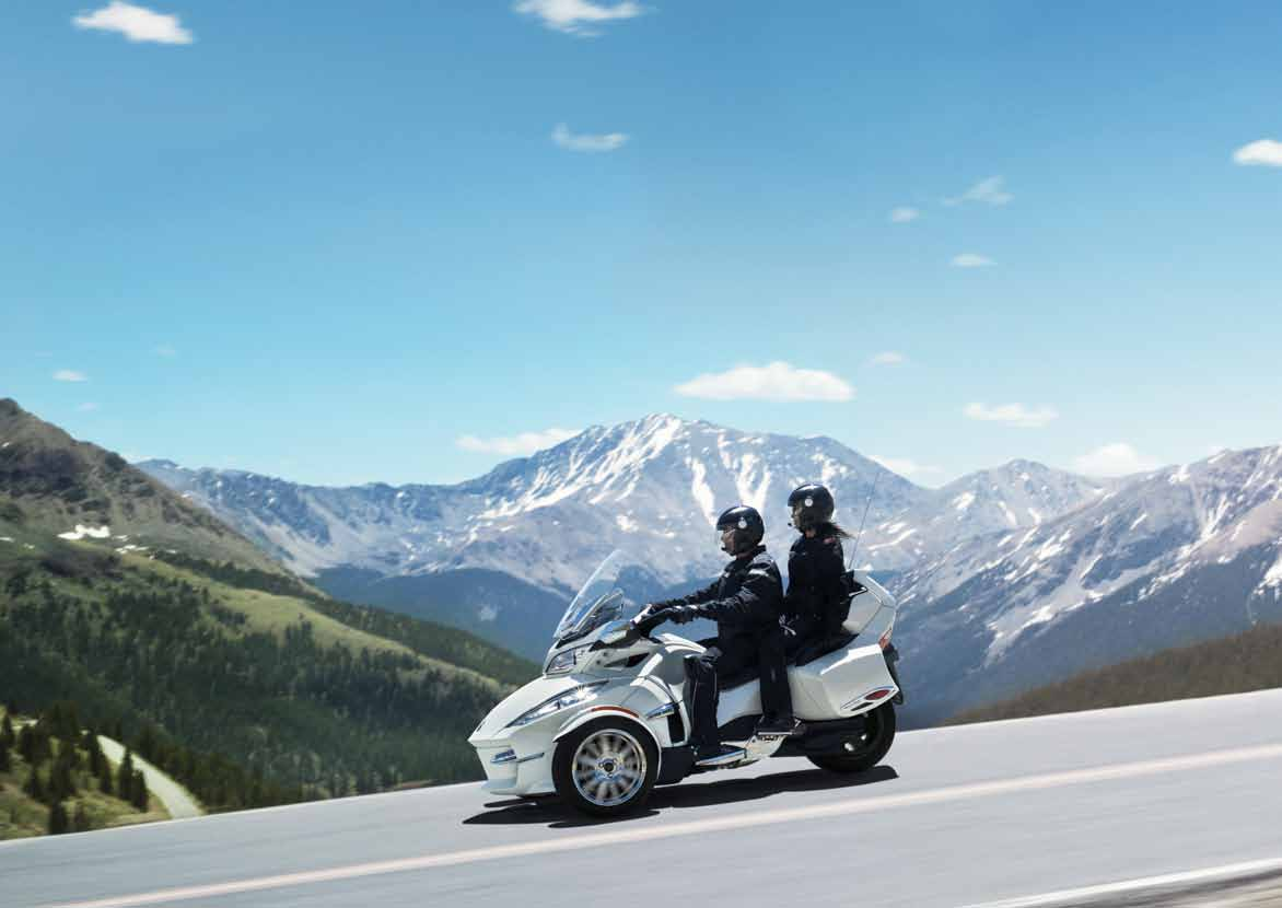 10 DE CAN-AM SPYDER RT ROADSTER Een dagtocht met de Spyder RT roadster zal snel uitlopen in