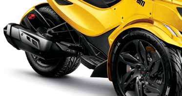 De sporttouringuitvoering wordt nog sportiever met de Can-Am Spyder ST-S roadster.