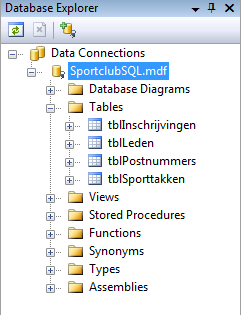 Objecten voor het maken van een databaseverbinding: Namespace Type Database System.Data.Odbc OdbcConnection Alle databases die Odbc ondersteunen (verouderd) System.Data.OleDb OleDbConnection Alle databases die OleDb ondersteunen (Access) System.