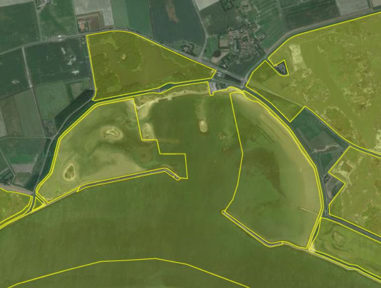Natuur - Natura 2000 gebied Oosterschelde Kans: optimaliseren buitendijks stiltegebied (westzijde) en vergroten natuurwaarden Het huidige centrumgebied met HRC de Schelphoek en het havenplateau