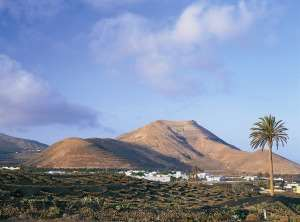 One of them, is the historic village of Femes, there you will find the church of San Marcial de Rubicón, Patron Saint of the island of Lanzarote.