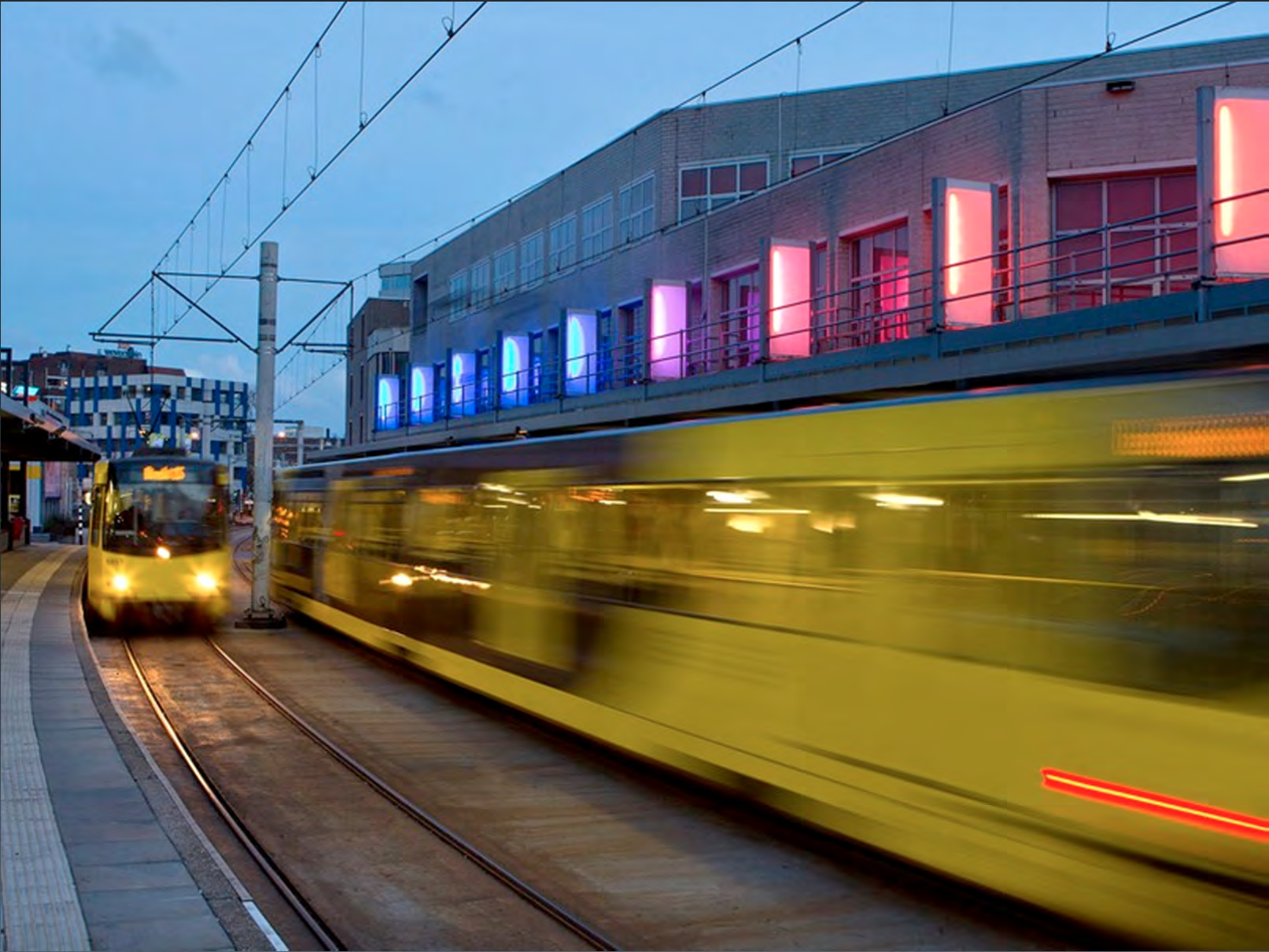 Naar de tram.