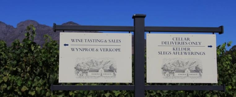 00 uur worden we verwacht bij Rupert & Rothschild Vignerons, een grote naam in de internationale wijnwereld.