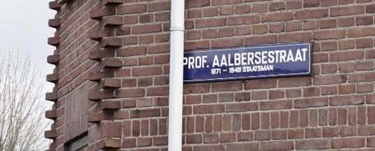 Petrus Josephus Mattheus Aalberse werd geboren te Leiden op 27 maart 1871. Hij promoveerde aldaar in 1897 in de rechten. Als opvolger van dr. H. Schaepman (> Schaepmanstraat) werd hij in 1903 tot lid van de Tweede Kamer gekozen.