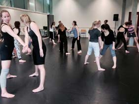 Gast docenten -Master Classes, workshops en choreografen 2013-14: Ronald Wintjens Project Sally Maastricht moderne dans Stefan Ernst