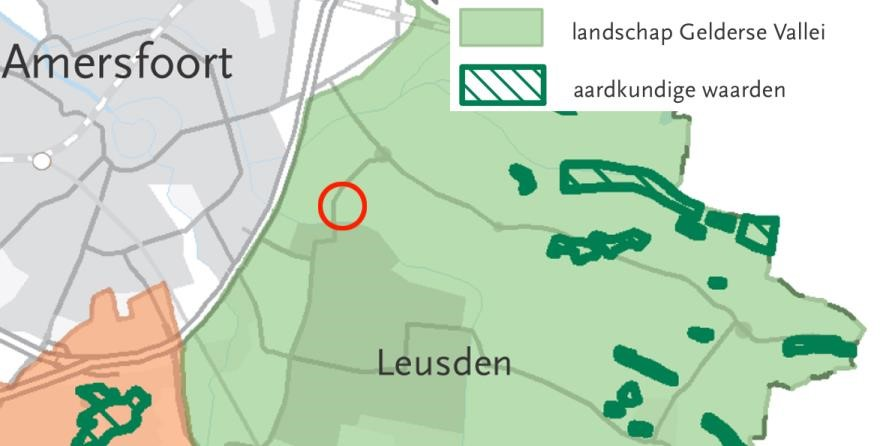 ligt. Het gebied grenst wel aan het Valleikanaal dat als ecologische verbindingszone deel uitmaakt van de EHS.