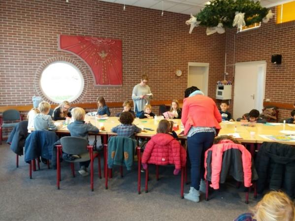 NIEUWSBRIEF VOOR GEZIN, JEUGD EN JONGEREN 3 Opvang en Veertigdagentijd in Vleuten Elke zondag van het jaar opvang voor de allerkleinsten In de Willibrordkerk te Vleuten is er elke zondag om 11.