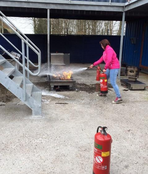 info/thuishuizen/pompidoe/inspectierapport-ggd BHV Naast de jaarlijkse EHBO cursus organiseert stichting Thuishuis ook elk jaar een BHV cursus voor de Thuishuis