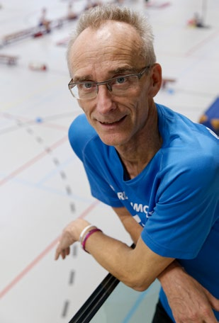 Docent LO Gerard Jacobs: Het maatschappelijke aspect is voor ons erg belangrijk Dat past bij de doelstelling van de school.