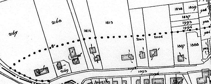 A-42. 1917 Weststraat A-21a. Cats houdt dus zelf dit huis met schuur en erf op sectie M-1813, groot 8530 m2. Ca.1923 Weststraat A-21a.