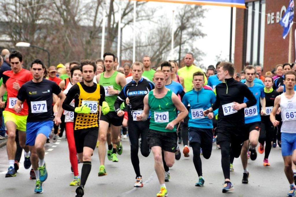 Vrijwilligers gevraagd voor de 39 e PK Sport BOSDIJKLOOP in 2017 We weten inmiddels dat we op jullie steun kunnen rekenen maar toch weer even de oproep!