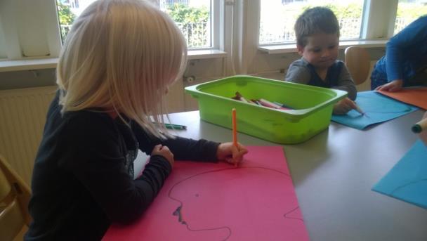 De spellinglijn die we vanaf augustus volgen: Zo leer je kinderen lezen en spellen (ZLKLS); stap voor stap komen de regels er in; dit jaar ligt de focus vooral op leerjaar 3 t/m 6.