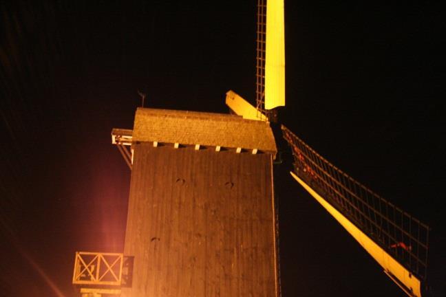 Grijspeerdmolen Mogelijke oplossingsrichting: Armaturen aanbrengen op het gebouw