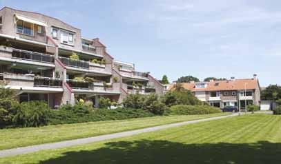 De bebouwing ten westen van de Rembrandtweg stamt uit de jaren net na de Tweede Wereldoorlog. De woningen zijn uitgevoerd met veel oog voor detail en fraaie hoekoplossingen.