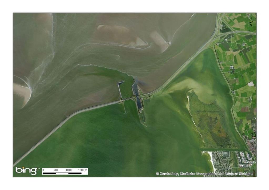 1.4 Plangebied Het plangebied is het gebied waar de vismigratievoorziening fysiek zal worden aangelegd. Dit is de Afsluitdijk en het omliggend gebied bij Kornwerderzand, Fryslân.