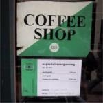 Amsterdamse coffeeshops en hun bezoekers ~ Bedrijfsvoering en locatiekeuze 3. Bedrijfsvoering en locatiekeuze Als volgende stap in de inventarisatie zoomen we nu in op de binnenkant van coffeeshops.