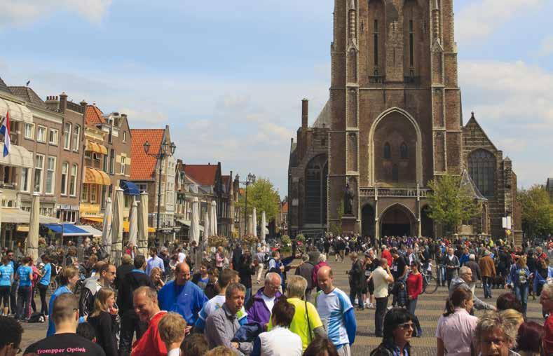 10 Nederlanders en de kerk Wie zitten er in Nederland in de kerk? Waarom zij wel en anderen niet? Hoe kan de kerk die andere groepen bereiken?