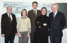 2.1.2. Algemene kamer Op 25 april 2008 3 aanvaardde de Vlaamse Regering het ontslag van Jo Baert, Dirk Albrecht en Patrick Herroelen uit hun functies bij de Vlaamse Regulator voor de Media.