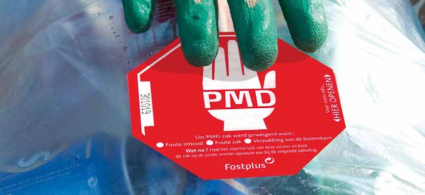 Voorkom een rode sticker op de PMD-zak! PMD-sorteren blijkt vaak nog moeilijk.
