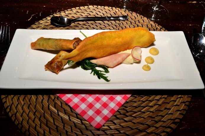 Menu februari 2017 Voorgerecht: Loempia van gerookte paling met aardpeer crème en tuille van vadouvan Loempia s 125 g linzen uit Le Puy 1 gesnipperd sjalotje ½ teentje gehakte knoflook ½ el