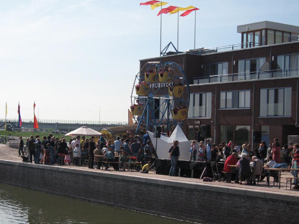 collectieve zelfbouwbuurt op de zelfbouwmarkt als product kan worden aangeboden.