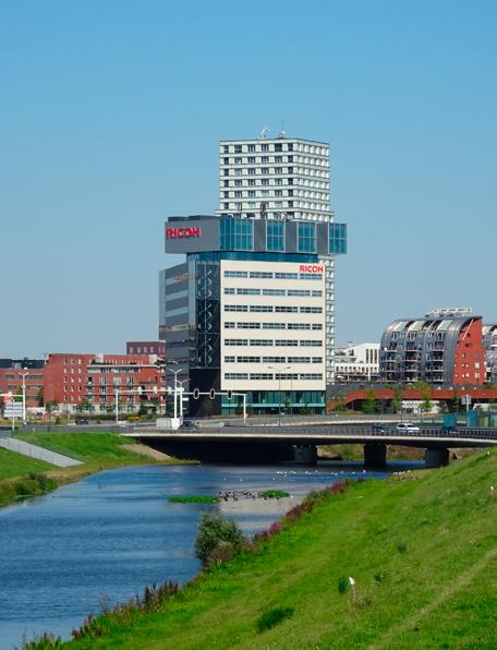 Wijk- en buurtmonitor 2016 West De wijk West ligt ten westen van het centrum van s-hertogenbosch. De wijk is ontstaan in de wederopbouwperiode (1945-1960) met het bedrijventerrein de Wolfsdonken.