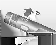 Verlichting 135 Controlelamp f 3 112. Achteruitrijfunctie Wanneer u de achteruit inschakelt terwijl de koplampen aanstaan, worden beide afslaglichten geactiveerd.