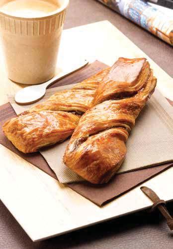 LEKKERNIJEN / KLAAR OM TE RIJZEN 32434 Maxi Pain au Chocolat 150g Doos van 84 stuks (56 d./pal.) 30000 Croissant aux Abricots (Abrikoos) 115g Doos van 40 stuks (96 d./pal.) 33442 Croissant fourré Cacaco-Noisette (cacao-hazelnoot) 90g Doos van 60 stuks (96 d.