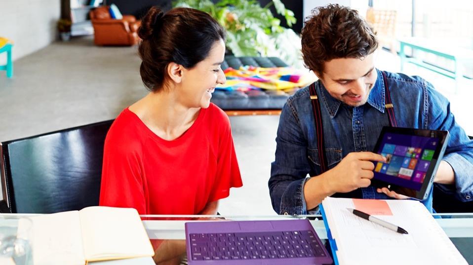 Mobiele productiviteit Uitdaging Personeel wordt steeds mobieler en de noodzaak om overal productief te zijn groter.