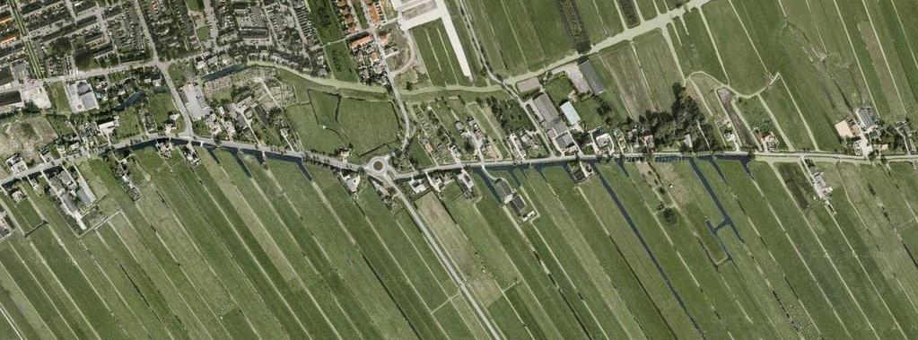 2.2 (Financieel)juridische aspecten De onderzoekslocatie met een oppervlakte van circa 680 m 2 is gelegen aan het Graafland 34 te Groot- Ammers en omvat tevens een deel van het achtergelegen terrein