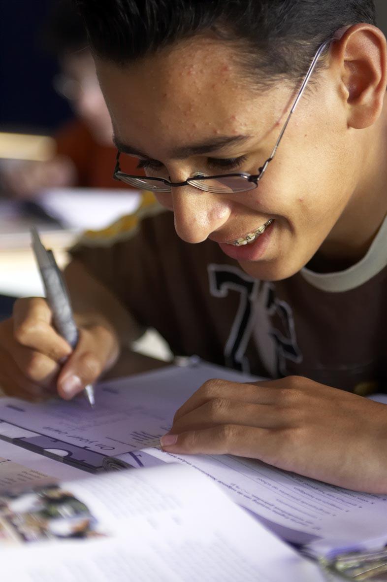 2. Eigenaarschap creëren Uitvoerend docenten en zorgspecialisten ontwikkelen mede het lesmateriaal / de innovatie in het primaire proces