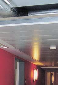 lichte verlaagde plafonds die bestand zijn tegen de brandbelasting vanuit de ruimte boven het plafond en van onder het plafond.