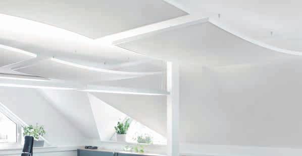Plafondeilanden, baffles en wandabsorbers modieus, snelle montage en een optimale akoestiek Vooral in de moderne architectuur zijn, vanwege het gebruik van glas en beton, weinig oppervlakken