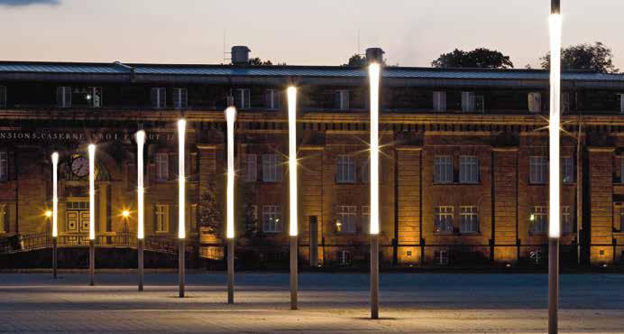 RL Decoratieve lichtzuilen Toepassingsgebieden Voetgangerszones, winkelcentra, galerijen, wegen in parken en groenvoorzieningen, wooncomplexen, trappen, toegangen, licht rond het gebouw.